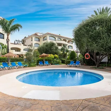 Awesome 3 Bedroom Apart. W/ 4 Terraces, Pool & Parking Appartement *