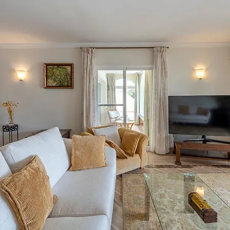 Apartment Awesome 3 Bedroom Apart. W/ 4 Terraces, Pool & Parking